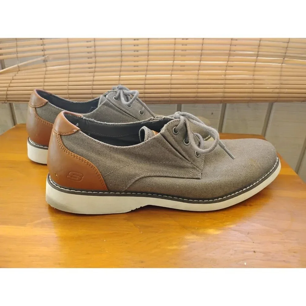 Skechers Mens Classic Fit Air-Cooled Memory Foam Shoes Size 9.5